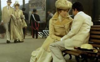La Grande Bourgeoise (Fatti di gente perbene) (1974) - Film dramatique de Mauro Bolognini avec Catherine Deneuve, Giancarlo Giannini et Ettore Manni